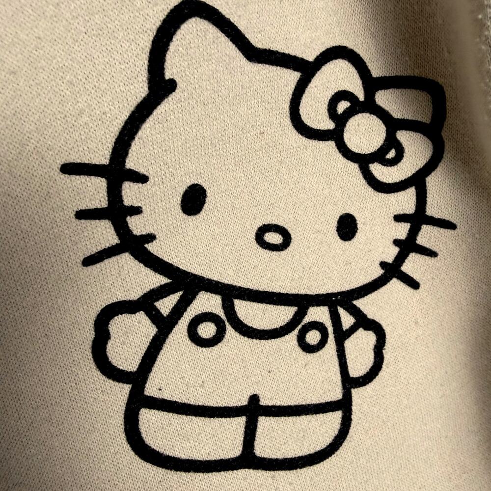 Women's Sanrio Bioworld Hello Kitty & Friends Beige & Black Sweatshirt - XL - Picture 5 of 6